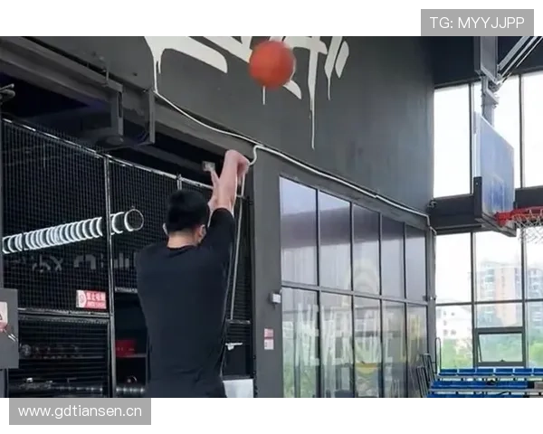 杜库雷状态回暖，持续助力球队争夺英超冠军荣耀