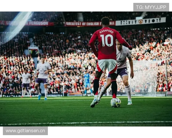 曼联大清洗能否触及根本问题,重建进程面临考验 曼联大清洗能否触及根本问题,重建进程面临考验